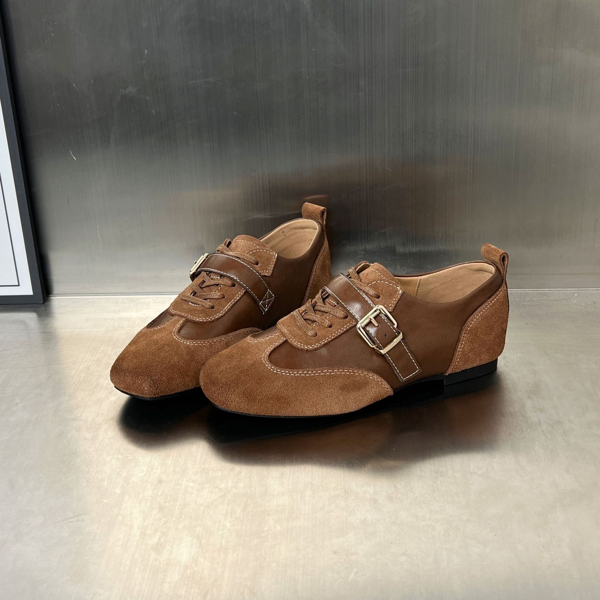 Damen elegante Loafers mit modischem Schnallenverschluss R&B