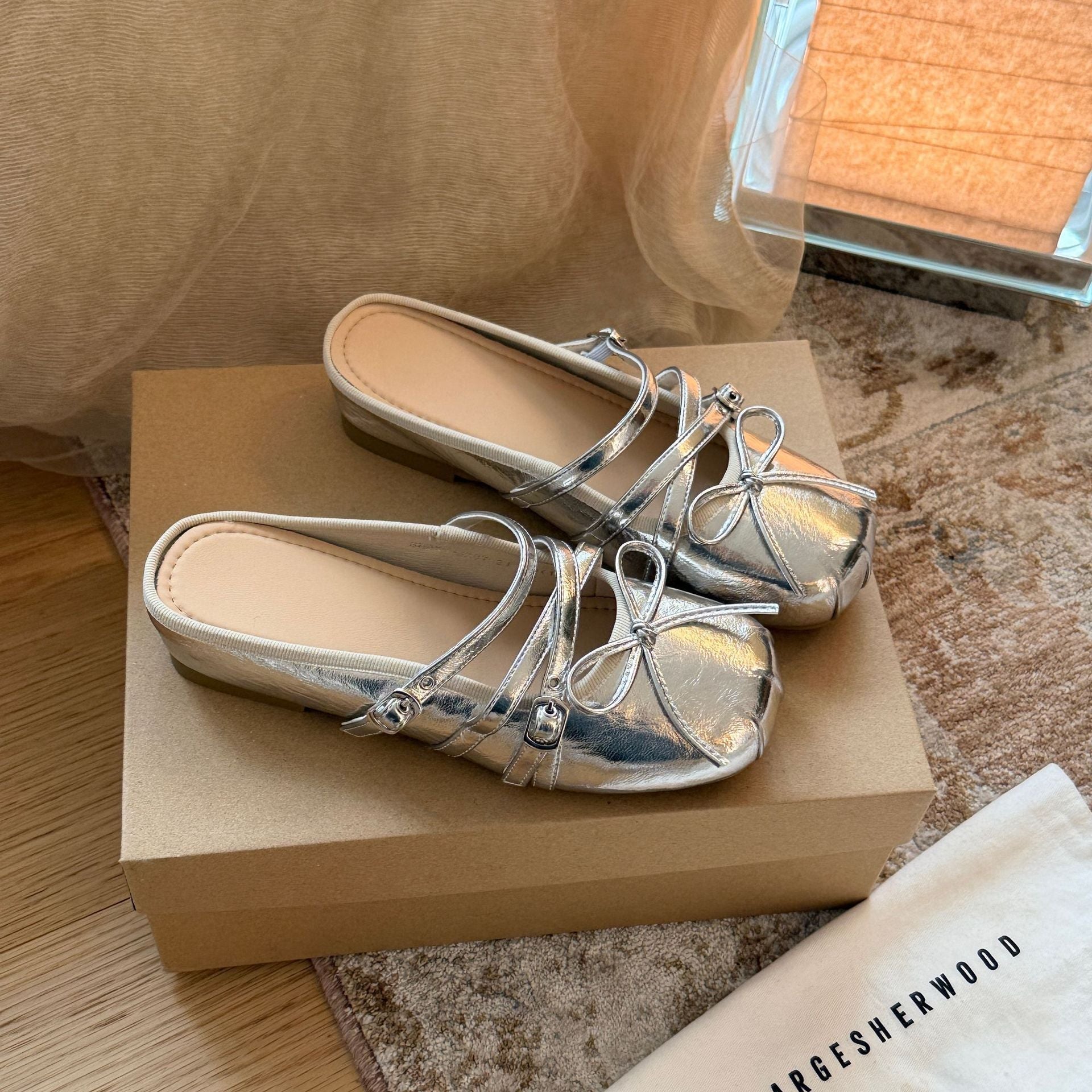 Damen Ballerinas mit eleganter Schleifenapplikation und schimmerndem Obermaterial R&B