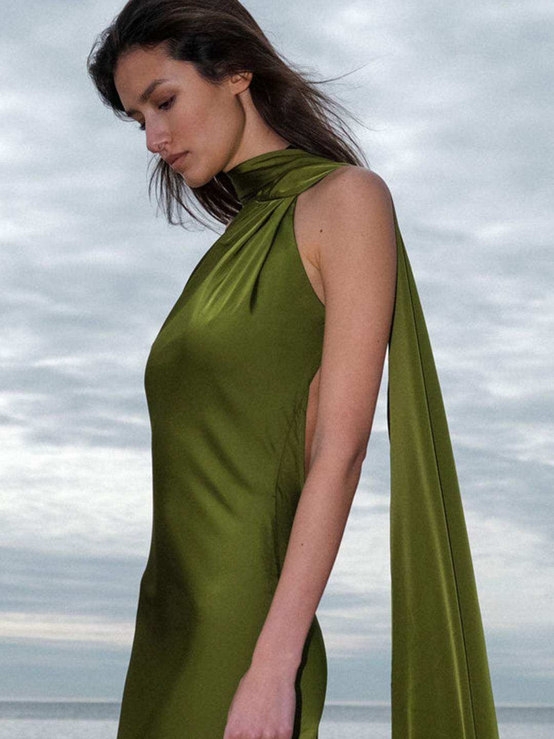 Damen Elegantes Abendkleid mit fließendem Design und schulterfreier Kapuze R&B