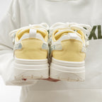 Damen Sneakers mit innovativer Sohle und coolem Design