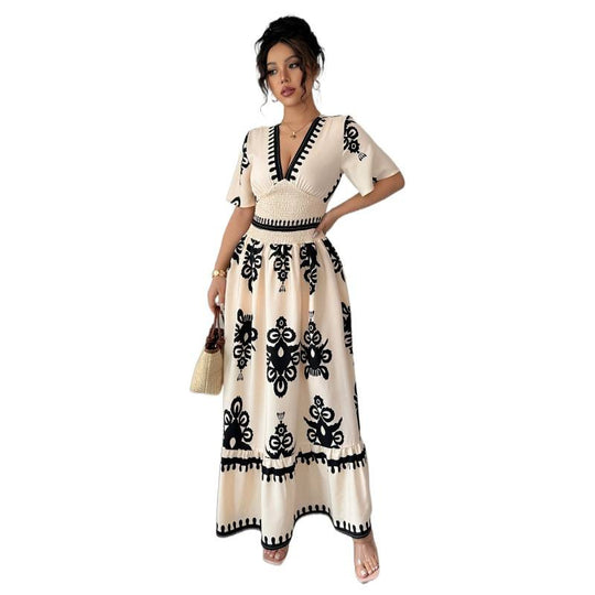 Damen Maxikleid mit floralem Design und dekorativen Rüschen R&B