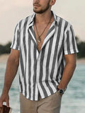 Herren gestreiftes Kurzarmhemd mit modernem Schnitt und entspannter Passform R&B