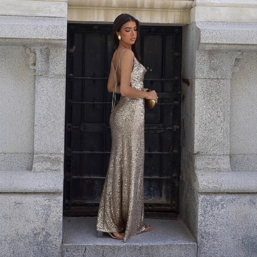 Damen Glamouröses Abendkleid mit tiefem Rückenausschnitt und schimmerndem Material R&B