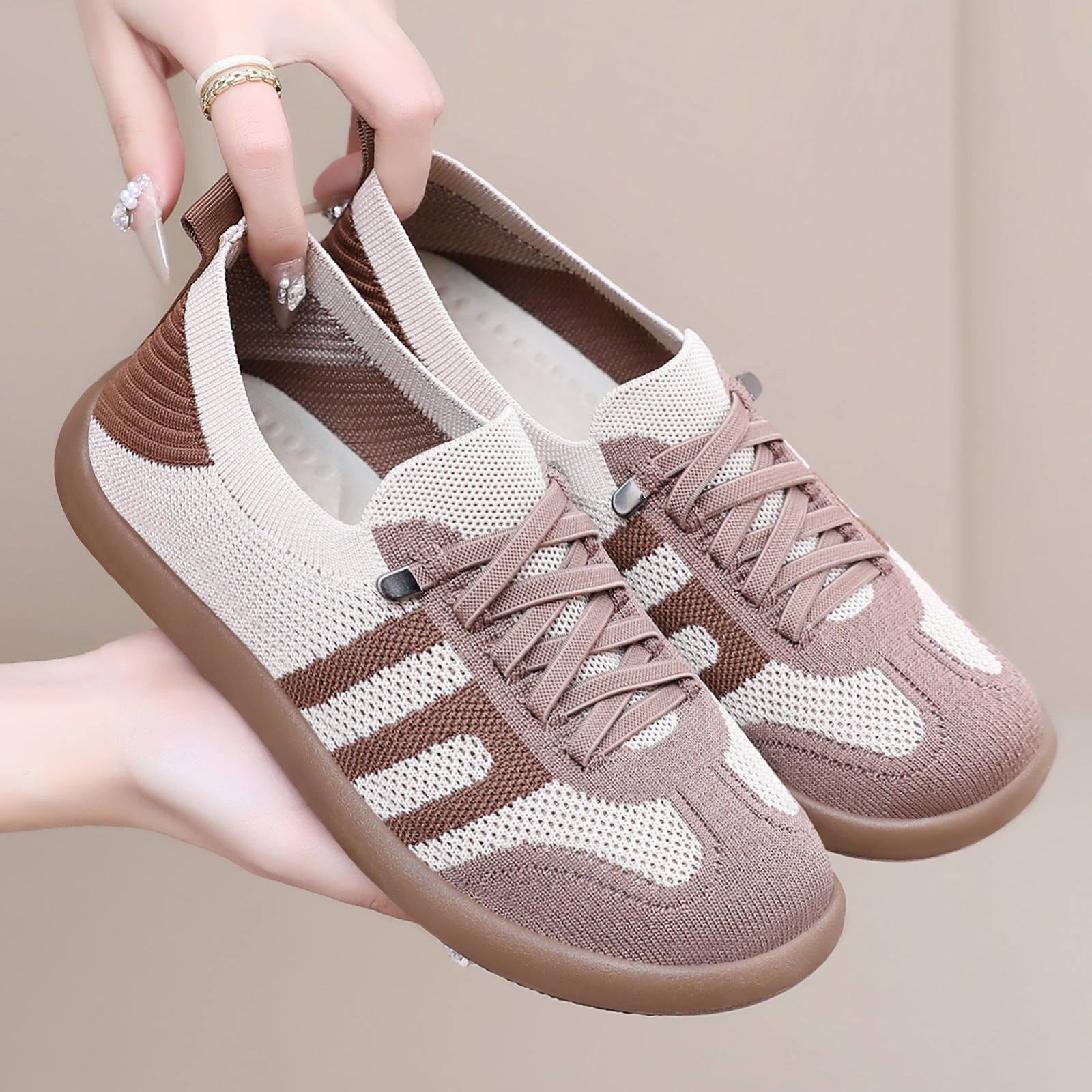 Damen Atmungsaktive Freizeitsandalen im sportlichen Design mit flexiblem Obermaterial