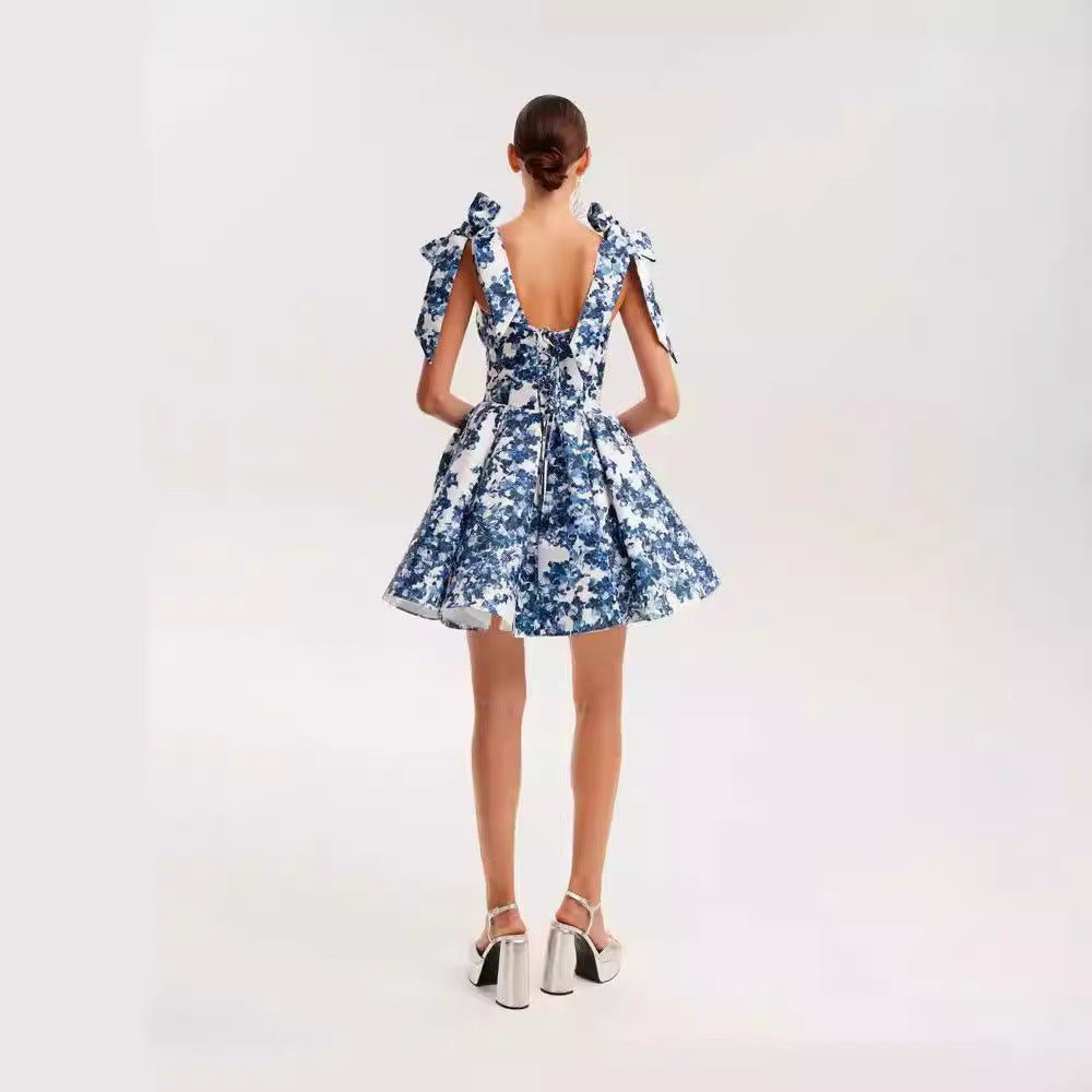 Damen Verspieltes Minikleid mit floralem Design und raffinierten Trägern R&B