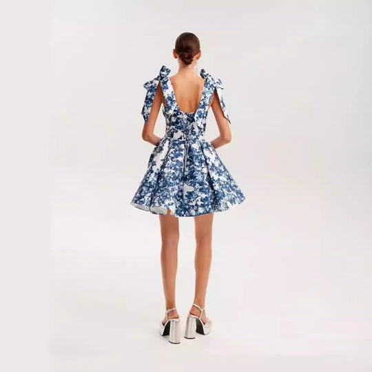 Damen Verspieltes Minikleid mit floralem Design und raffinierten Trägern R&B
