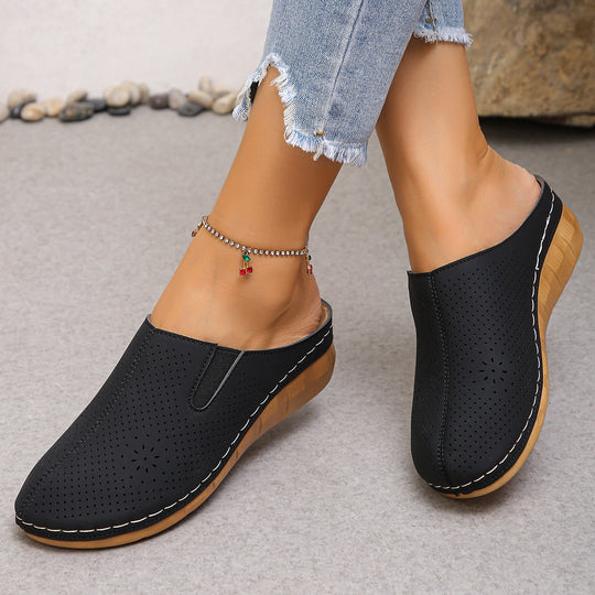 Damen Komfortable Clogs mit atmungsaktivem Leder-Obermaterial und elegantem Holz-Detail R&B