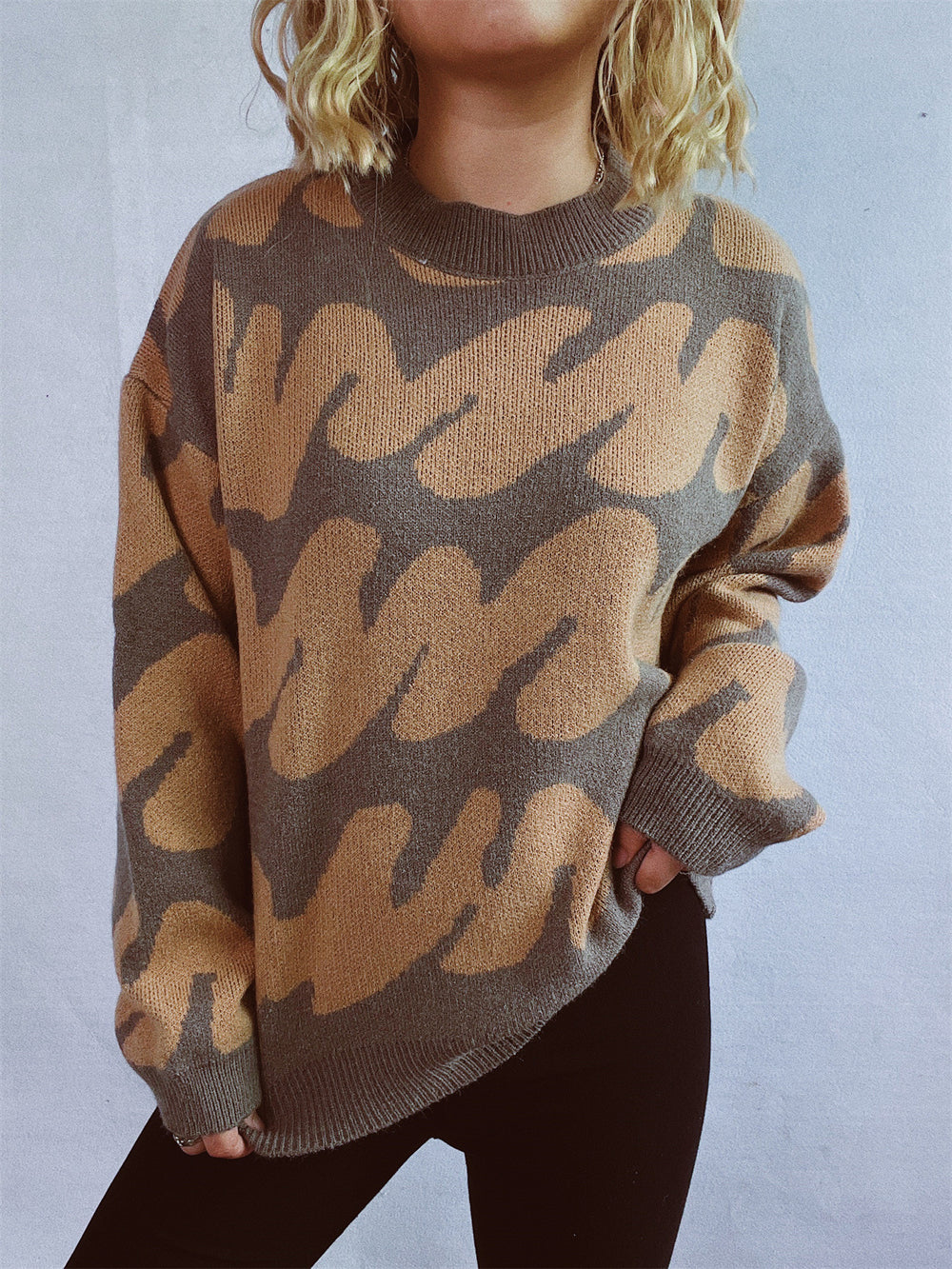 Damen lässiger Pullover mit modernem Farbblockdesign und voluminösen Ärmeln R&B