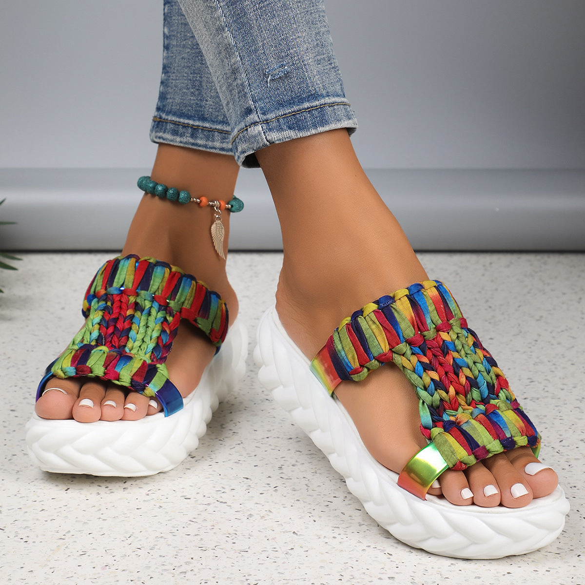 Damen Komfortable und stylische Sandalen mit breiten, geflochtenen Riemen R&B