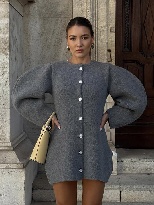 Damen Strickkleid mit voluminösen Ärmeln und eleganten Knopfdetails R&B