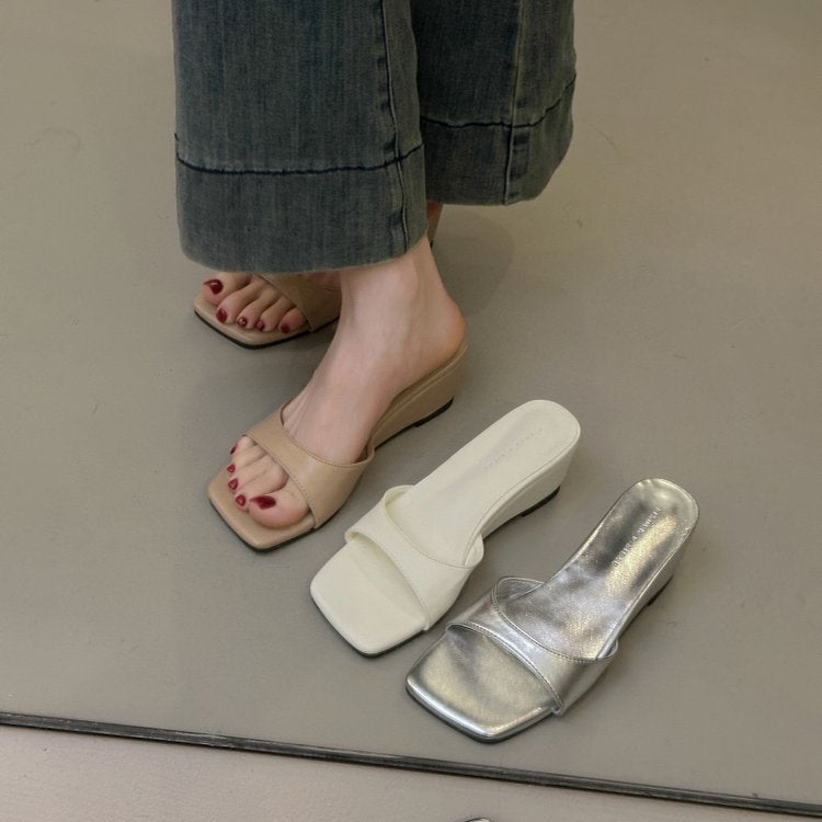 Damen Plateau-Pantoletten mit modischem Design und komfortabler Profilsohle R&B