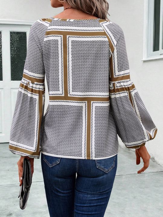 Damen Bluse mit eleganten Rüschendetails und modernem Muster R&B