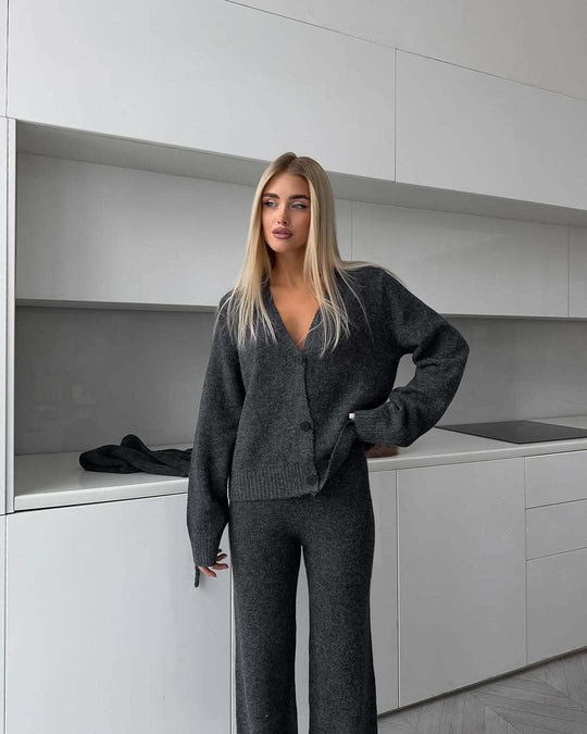Damen elegantes Strickensemble mit weitem Cardigan und passenden Hosen R&B
