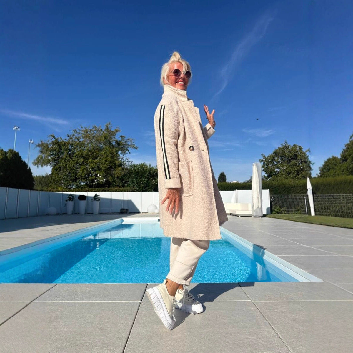 Damen Sportliche Longjacke mit praktischen Taschen und Streifenmotiv R&B