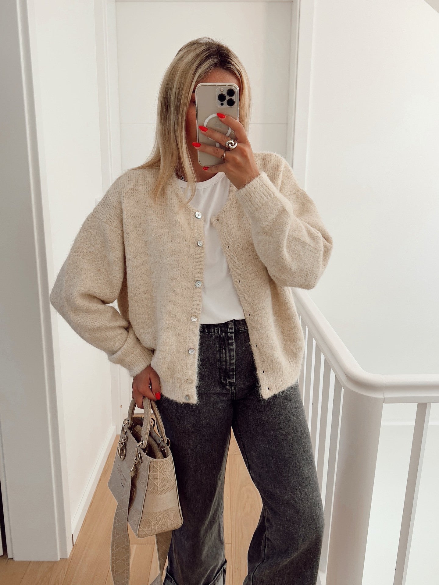 Damen weiche Strickjacke mit eleganter Knopfleiste und lässigem Schnitt R&B