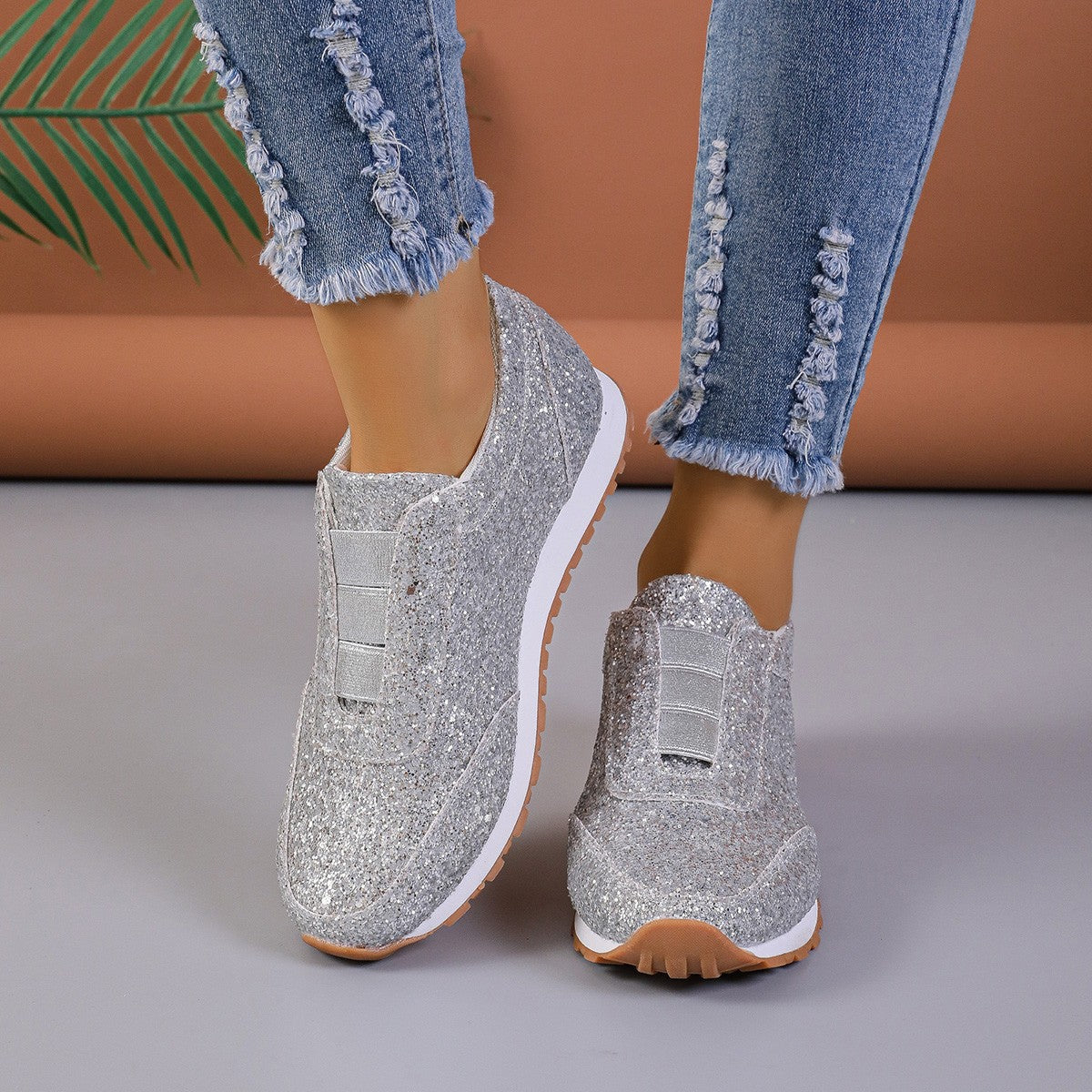 Damen Sportliche Slip-On Sneakers mit funkelndem Glitzer-Heel R&B