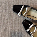 Damen Ballerina-Schuhe mit quadratischer Spitze und dekorativem Schleifchen