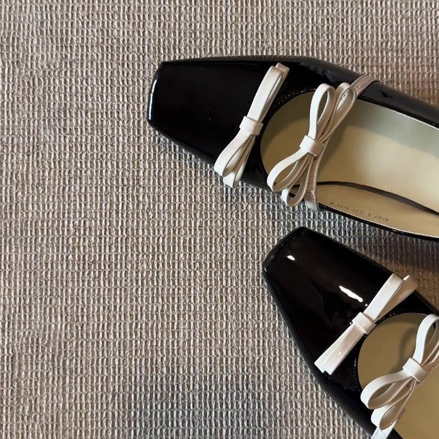 Damen Ballerina-Schuhe mit quadratischer Spitze und dekorativem Schleifchen