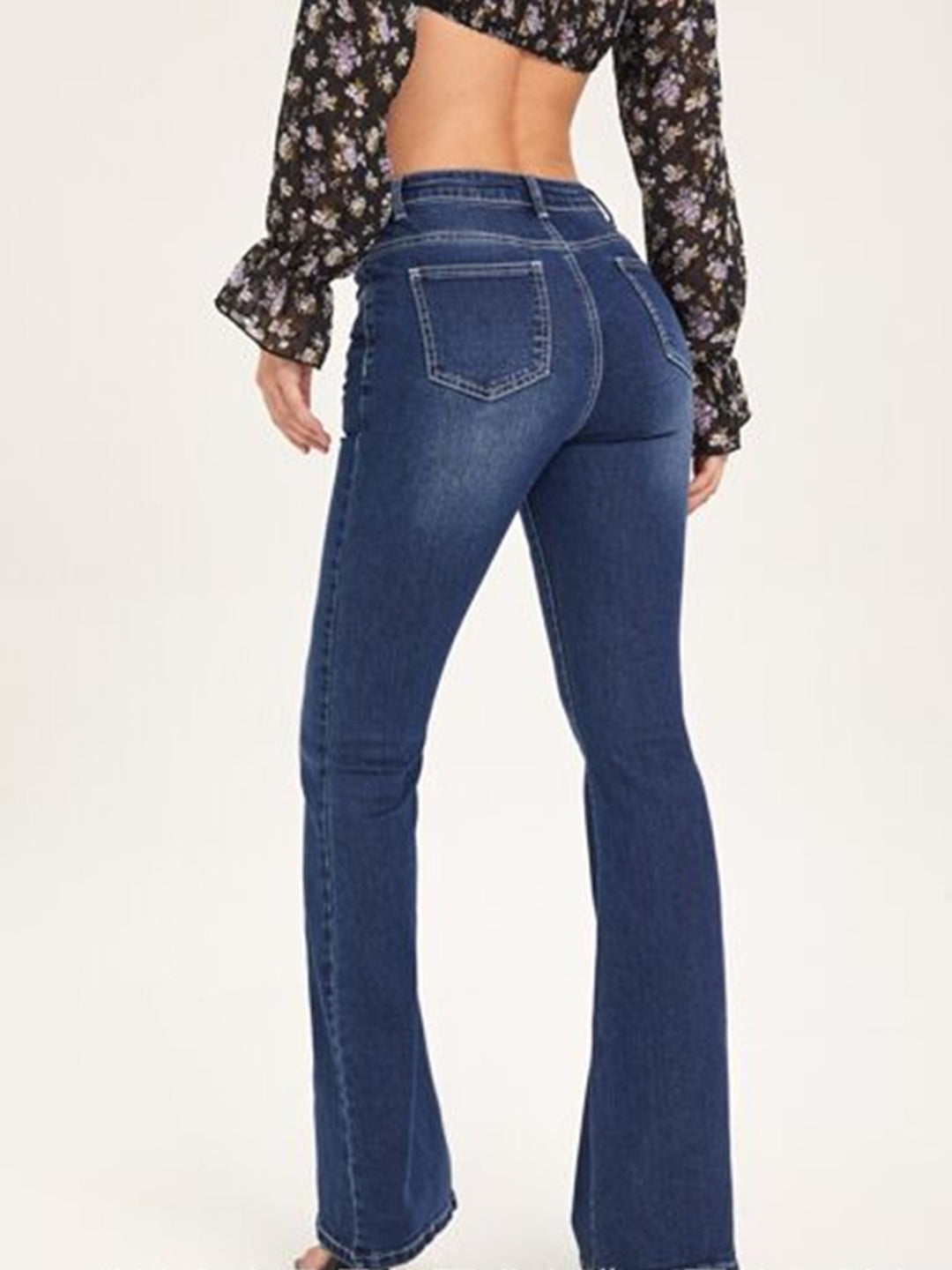 Damen Bootcut Jeans mit verschlissenen Details und hohem Bund R&B