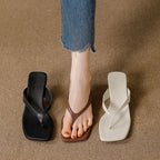 Damen Stilvolle Flip-Flops mit elegantem Riemendesign