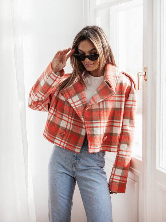 Damen Elegante Kurzjacke mit lässigem Schnitt und praktischen Taschen R&B