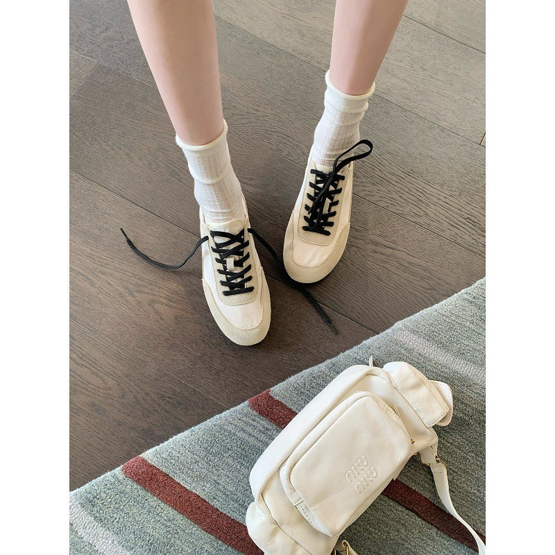 Damen Sportliche Sneaker mit elastischer Passform und atmungsaktiver Obermaterialkombination
