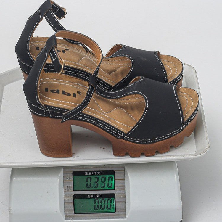 Damen Plateau-Sandaletten mit offenem Zehenbereich und geschmackvollem Riemendesign R&B