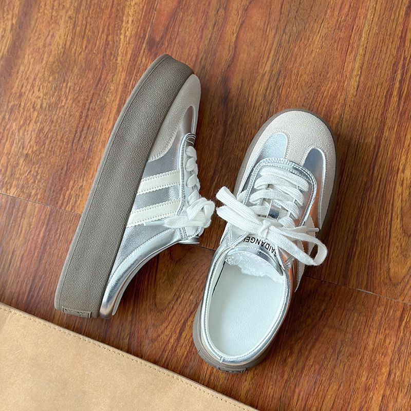 Damen Sportliche Sneakers mit dämpfender Sohle und klassischem Streifendesign R&B