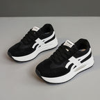 Damen Sportliche Sneakers mit dämpfendem Sohlenprofil und robustem Obermaterial R&B