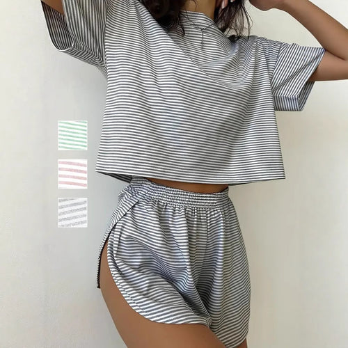 Damen lässiges Set aus T-Shirt und Shorts mit seitlichen Schlitzen R&B