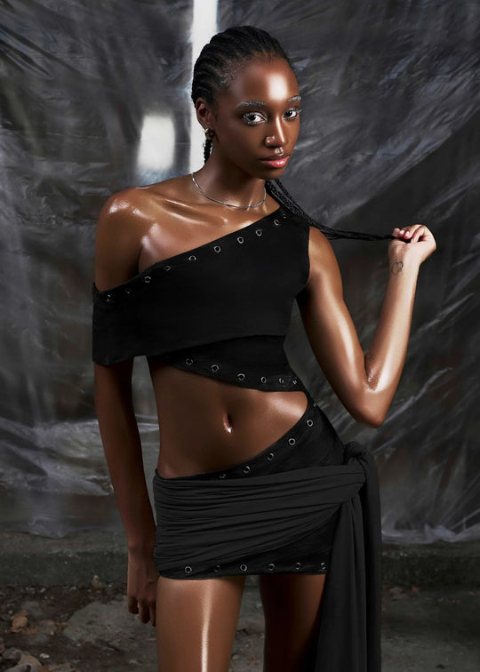 Damen Asymmetrisches Crop-Top mit ausgefallenem Schnitt und dekorativen Ösen R&B