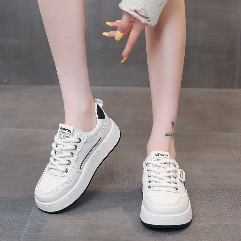 Damen Sportliche Komfort Sneakers mit dämpfender Sohle R&B