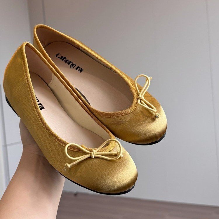 Damen Ballerinas aus satinierter Struktur mit dekorativem Schleifendetail R&B