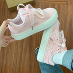 Damen Sneakers mit verspieltem Blumendessin und dämpfender Sohle