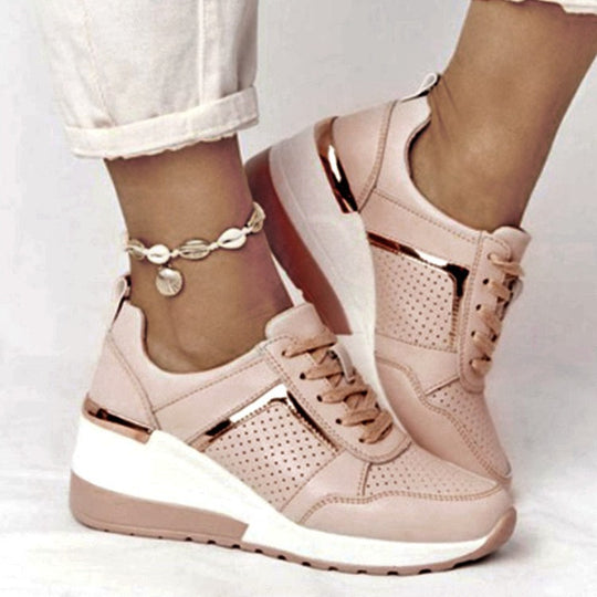 Damen atmungsaktive Sneakers mit perforierten Details und komfortablem Fußbett R&B