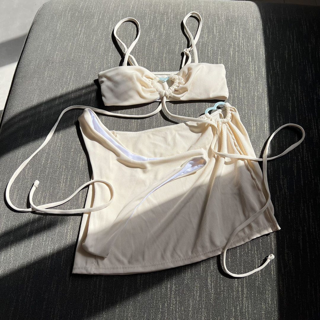 Damen Sportlicher Bikini mit Bandeau-Oberteil und lässigem Rock R&B