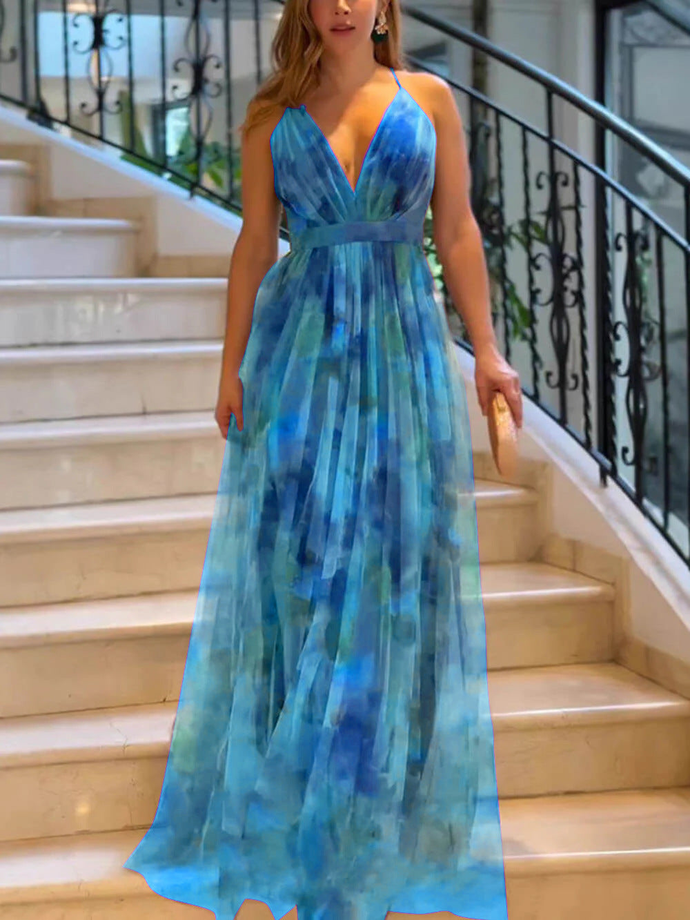 Damen Elegantes Maxikleid mit tiefem V-Ausschnitt und luftigen Stoffschichten R&B