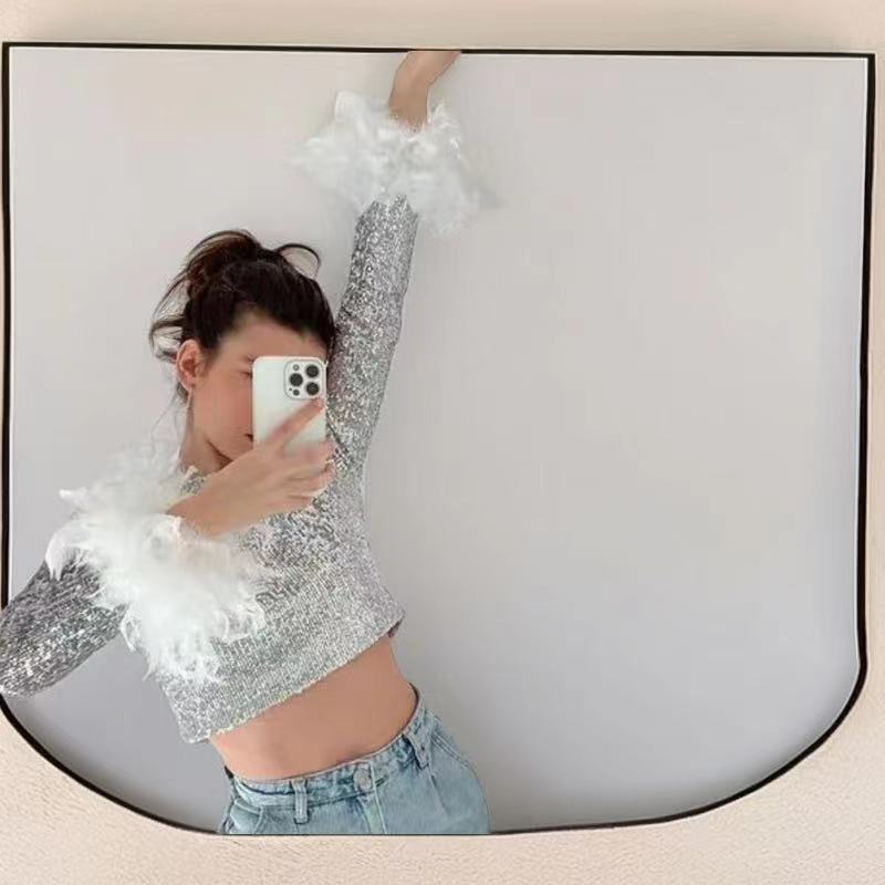 Damen Cropped Oberteil mit funkelndem Paillettenbesatz und fluffigen Ärmelbündchen R&B