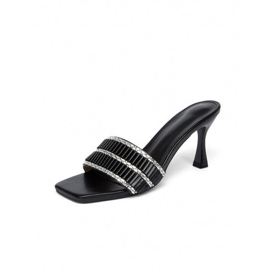 Damen Elegant verziertes Plateau-Mules mit schimmernden Akzenten R&B