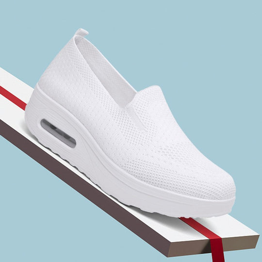 Damen bequeme Slip-On Sneakers mit atmungsaktiver Obermaterialstruktur R&B