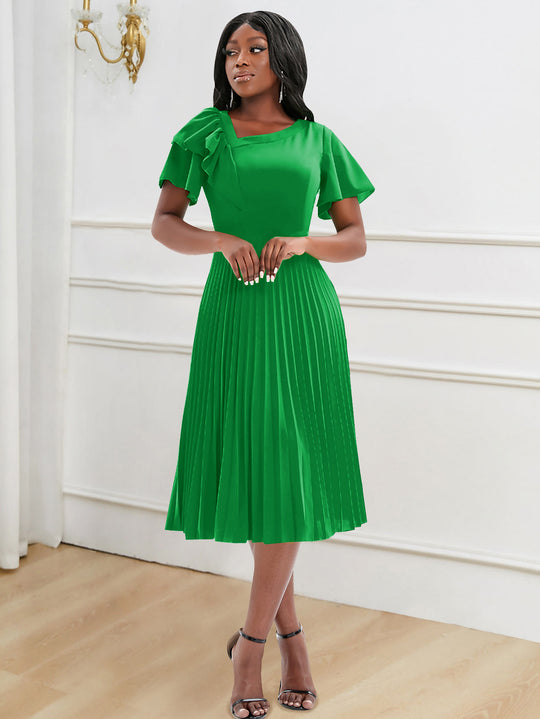 Damen Plissee-Kleid mit asymmetrischem Schnitt und eleganter Rüsche R&B