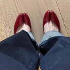 Damen Ballerinas mit elegantem Hochglanz und komfortablem Riemen