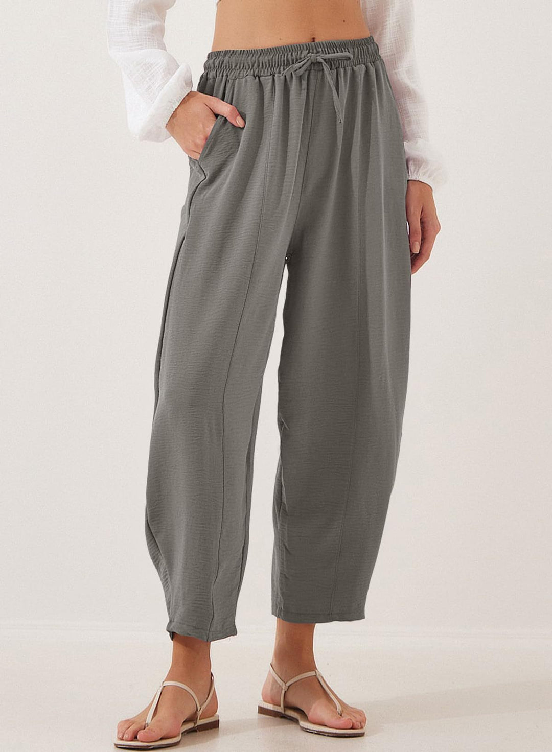 Damen bequeme Freizeithose aus leichtem Stoff mit elastischem Bund und Seitentaschen R&B