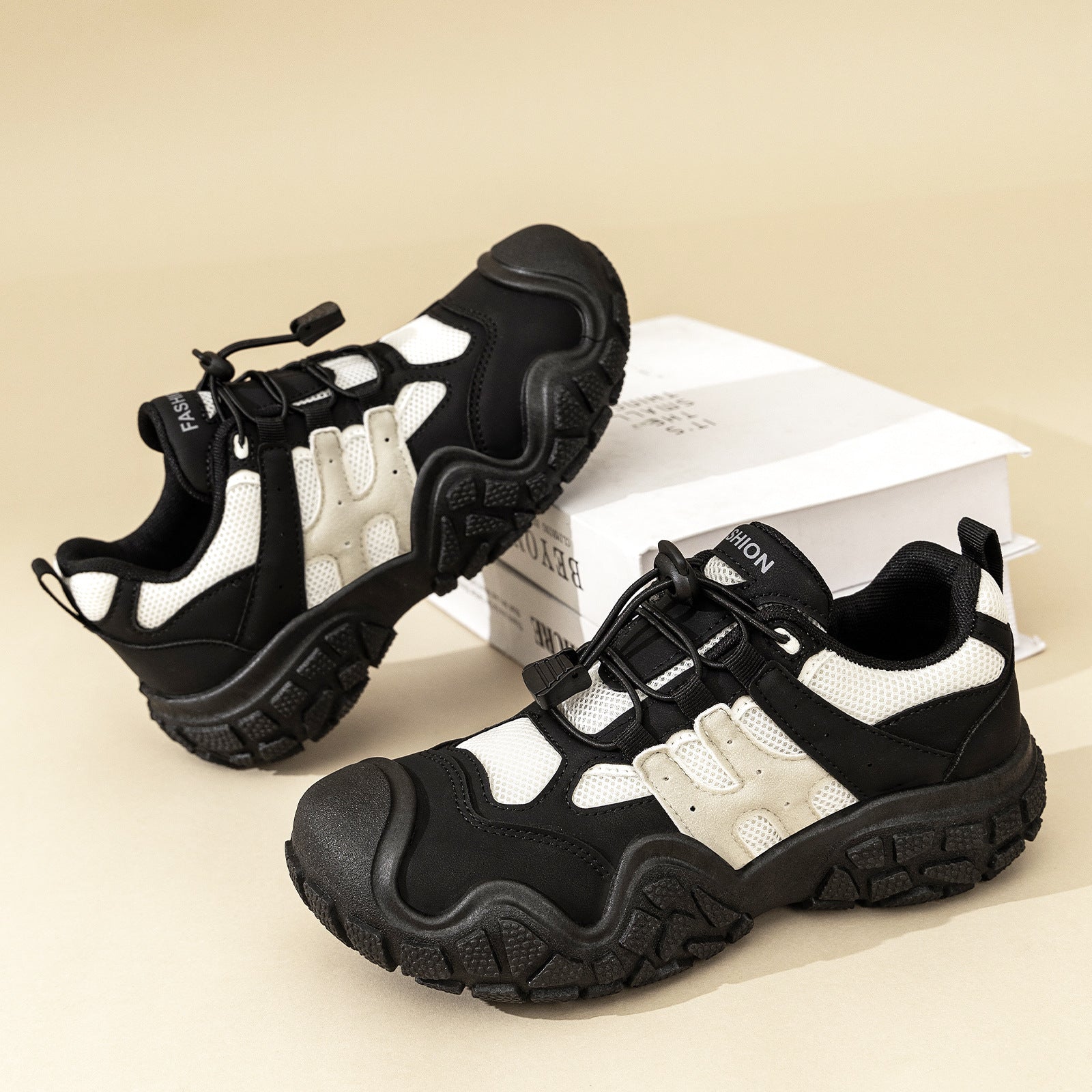 Damen Sportliche Outdoor-Sneaker mit stützender Sohle und atmungsaktiver Mesh-Oberfläche