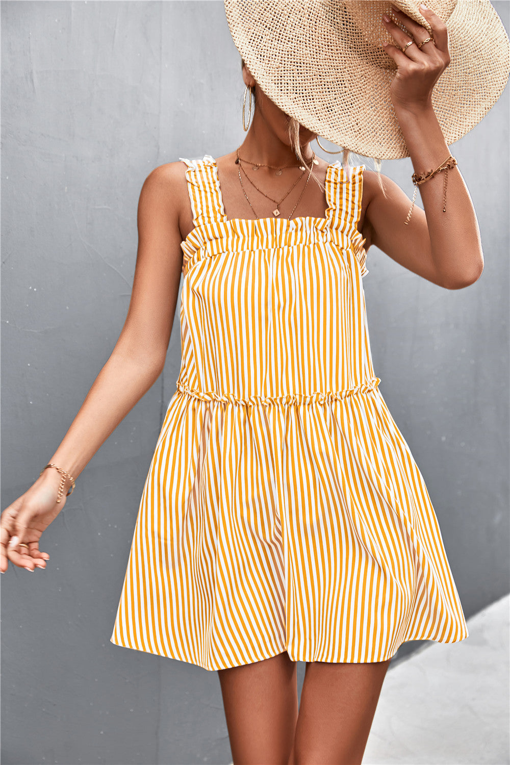 Damen Wickelkleid mit Rüschendetails und schmalen Trägern R&B