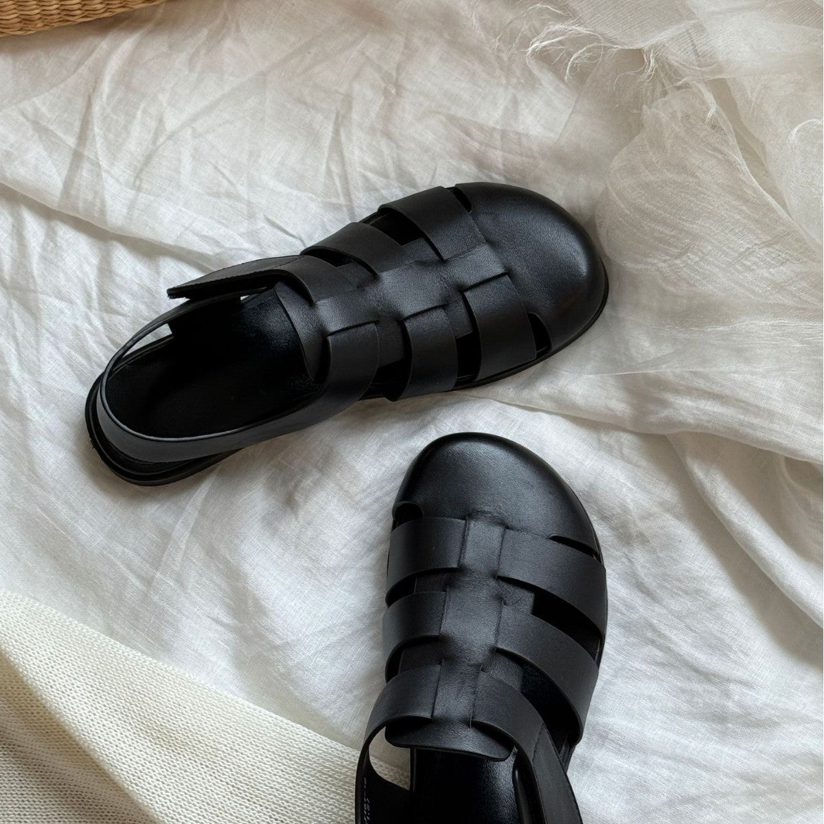 Damen Clogs mit dekorativem Flechtmuster und ergonomischer Sohlenkonstruktion R&B