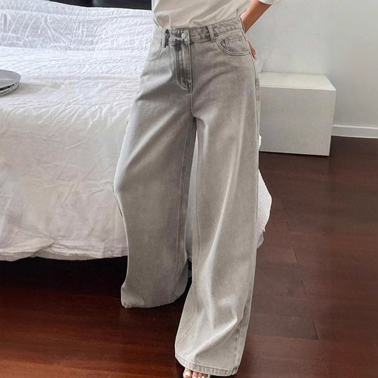 Damen Weite High-Waist Jeans im angesagten Relaxed-Fit-Stil mit filigranen Waschungen R&B
