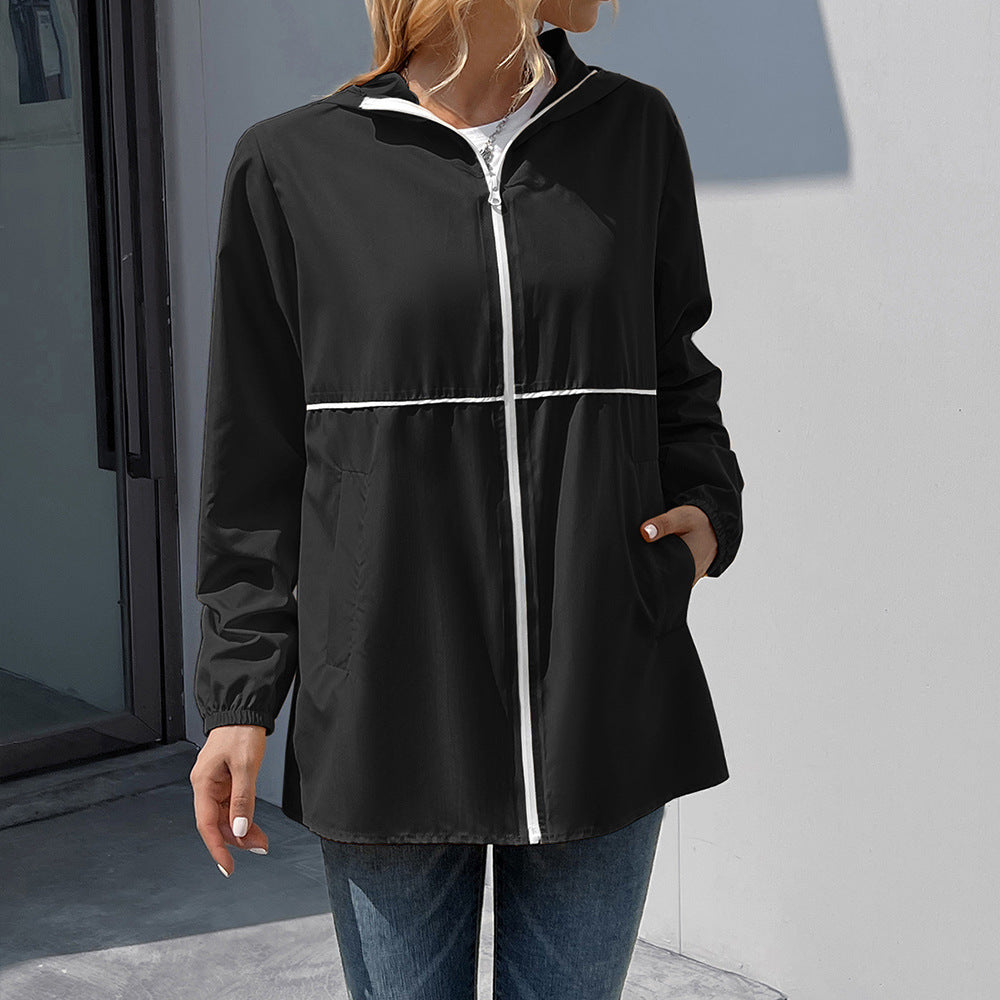 Damen leichte Regenjacke mit praktischer Kapuze und seitlichen Taschen R&B