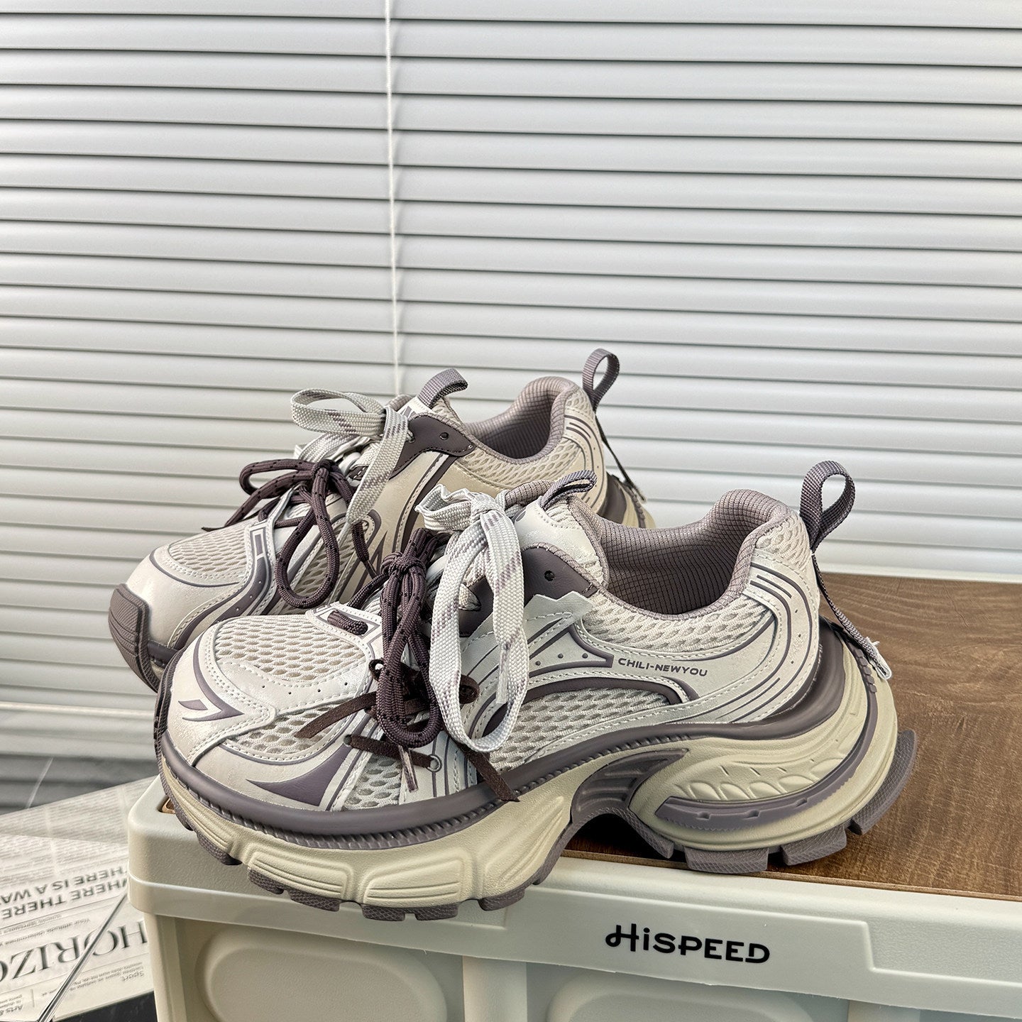 Damen Sportliche Laufschuhe mit atmungsaktiver Mesh-Oberfläche und dämpfender Sohle R&B