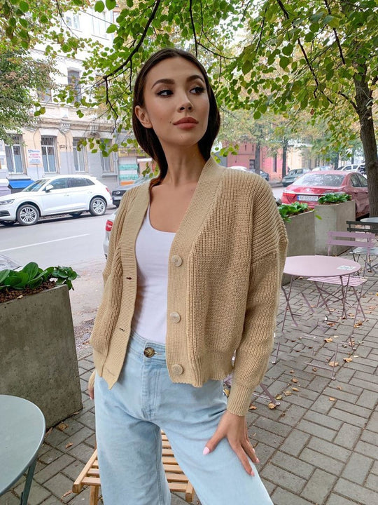 Damen Großer Strickcardigan mit Knopfdetail und V-Ausschnitt R&B